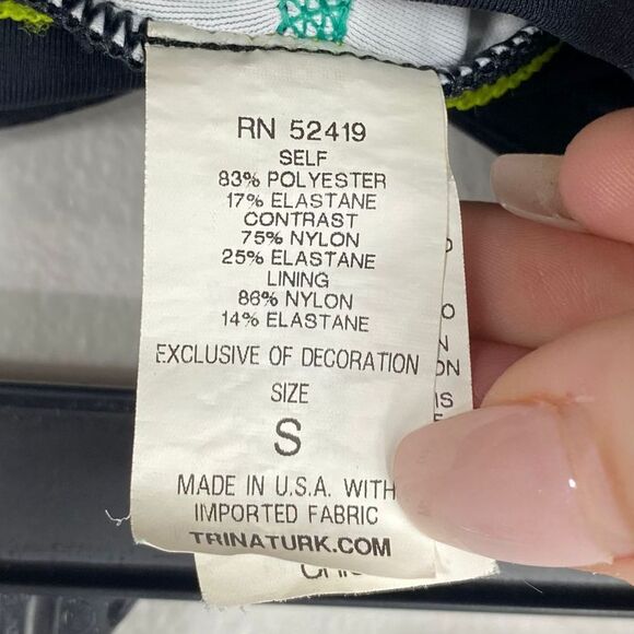 Trina Turk Modern Garden Capri Green Blue Leggings - Picture 4 of 6